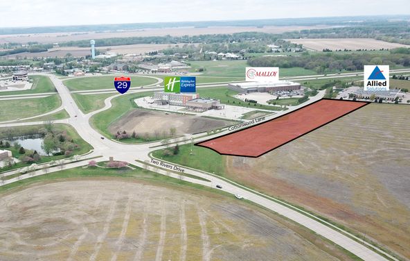 Cottonwood | Flex: Cottonwood | Corporate Campus, Dakota Dunes, SD 57049